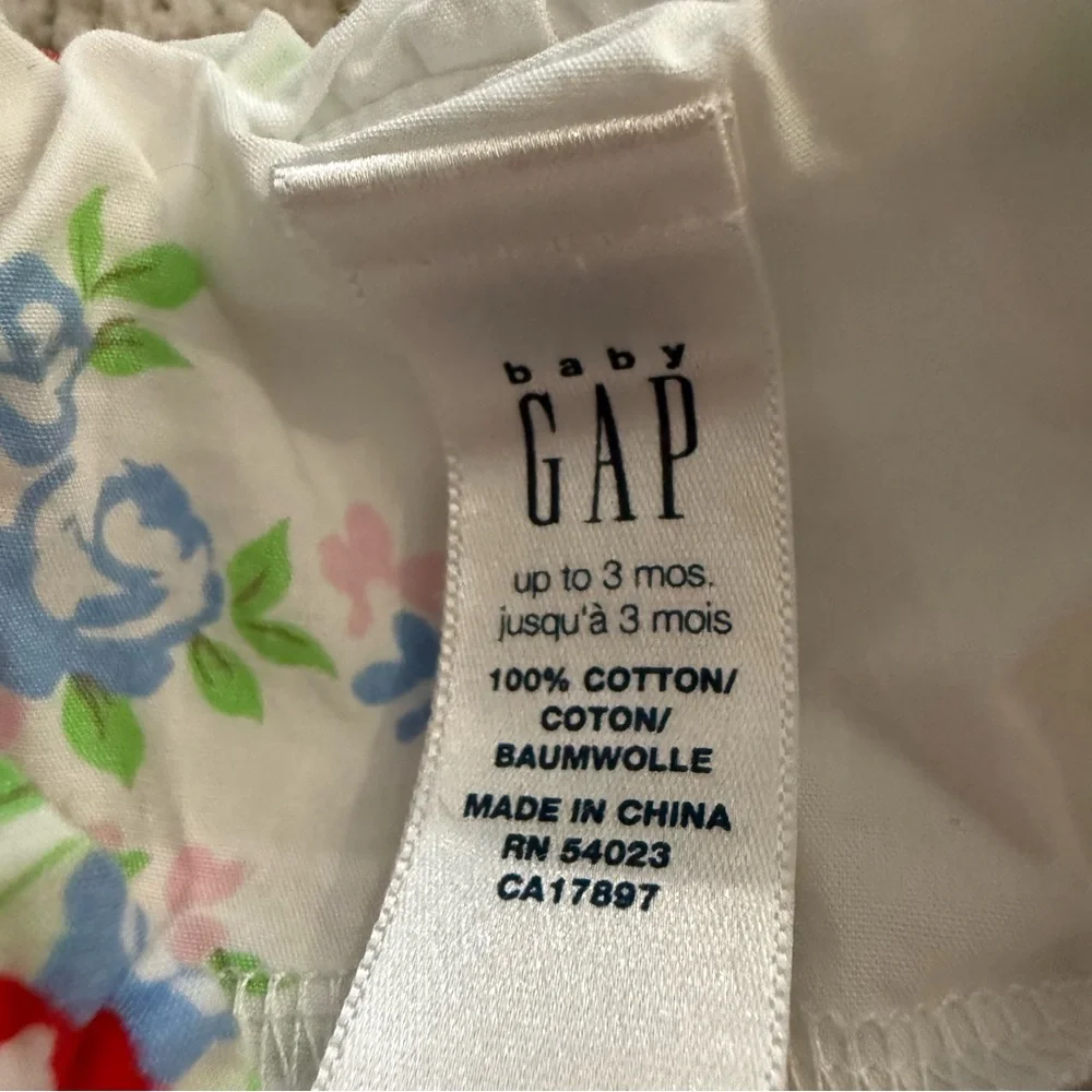 Baby Gap Floral Romper | Size 0–3 Months | Sleeveless‎ Ruffle Cotton
